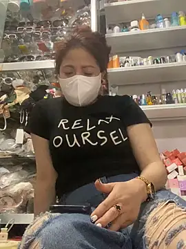 Snapshot of Cesywet chatting on February 2025 09:25:02 AM Cesywet online show from February 2025 09:25:02 AM