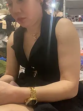 Snapshot of Cesywet chatting on March 2025 07:05:02 AM Cesywet online show from March 2025 07:05:02 AM