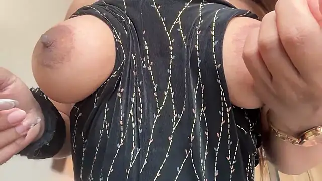 Hotty-Sana online show from April 2026 06:07:01 AM