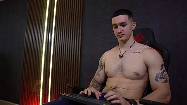 JacksonOlsenn online show from February 2026 08:45:02 PM