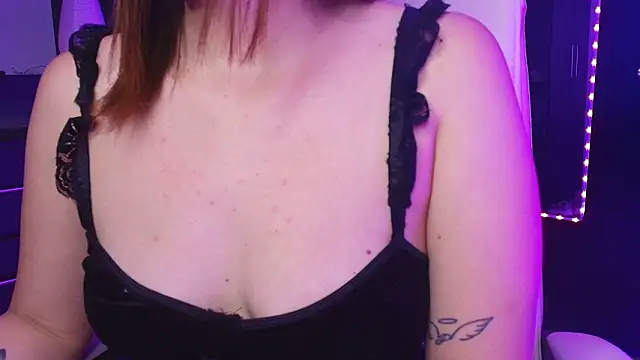 Snapshot of TinaJonnes_ chatting on March 2026 07:32:02 AM TinaJonnes online show from March 2026 07:32:02 AM