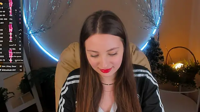 MoonLissa online show from December 2024 12:41:02 PM