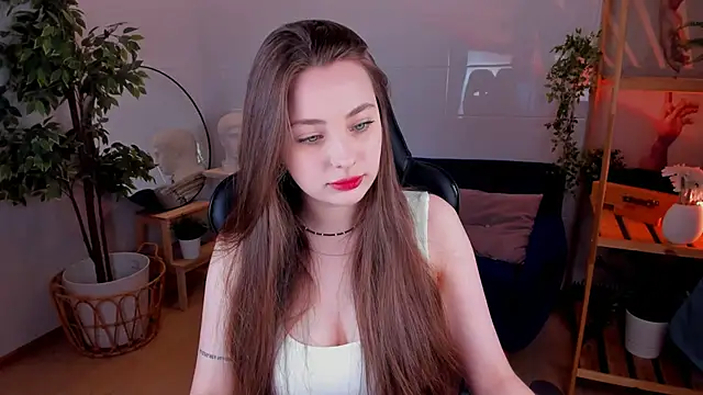 MoonLissa online show from January 2025 06:38:02 AM