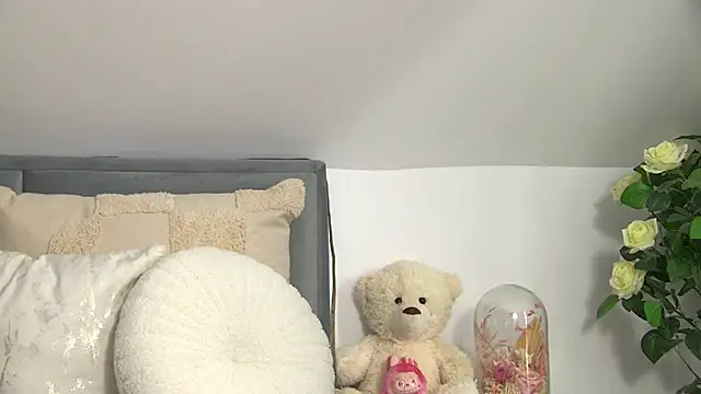 AngeliqueSkye online show from October 2025 07:40:01 AM