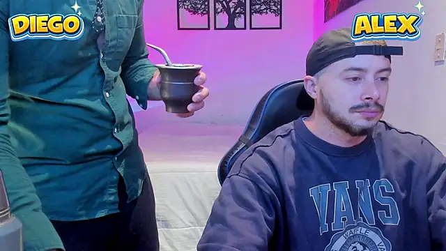 Snapshot of AlexJaz11 chatting on June 2026 09:28:02 PM AlexJaz11 online show from June 2026 09:28:02 PM