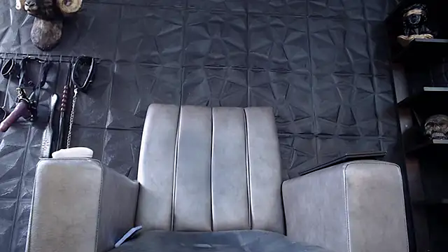 Agata Darkness online show from November 2025 06:42:02 PM