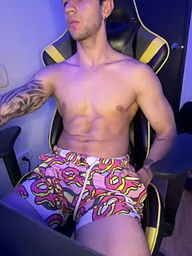 Zack whiter online show from December 2024 04:34:02 AM