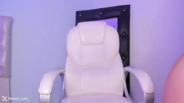 Snapshot of melody_cute_ chatting on February 2025 10:26:01 AM melody cute  online show from February 2025 10:26:01 AM