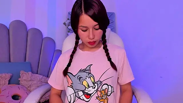 Snapshot of melody_cute_ chatting on March 2025 05:02:01 AM melody cute  online show from March 2025 05:02:01 AM