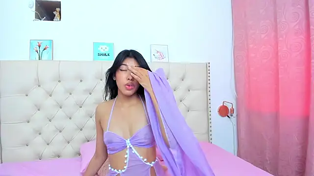 Snapshot of Kim_Eli chatting on January 2025 08:54:01 PM Kim Eli online show from January 2025 08:54:01 PM