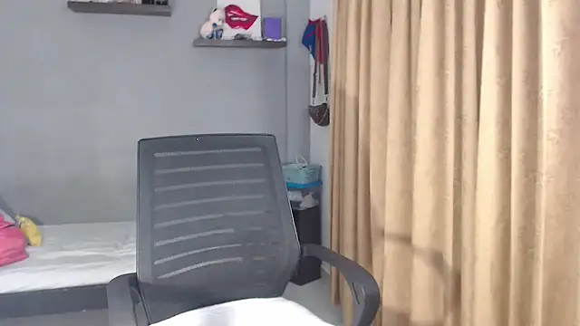 SusanLeroy online show from December 2025 09:03:01 AM