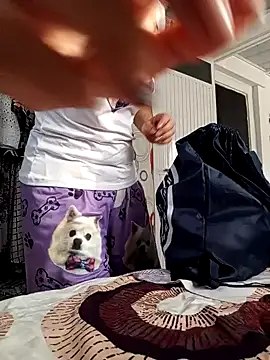 Samantha Sullivan  online show from January 2025 12:49:02 PM