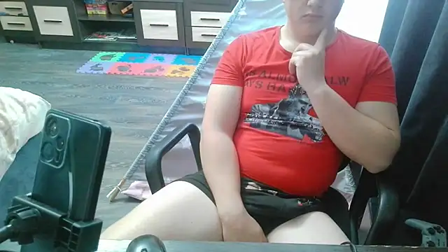 gamblingbum online show from April 2026 12:33:01 PM