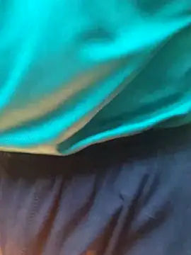 Snapshot of Wild-Honey chatting on December 2024 03:25:02 AM Wild-Honey online show from December 2024 03:25:02 AM