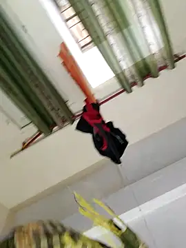 Snapshot of Wild-Honey chatting on September 2025 03:33:02 AM Wild-Honey online show from September 2025 03:33:02 AM