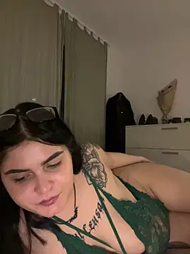 alexaandreea99 online show from December 2024 01:10:01 AM