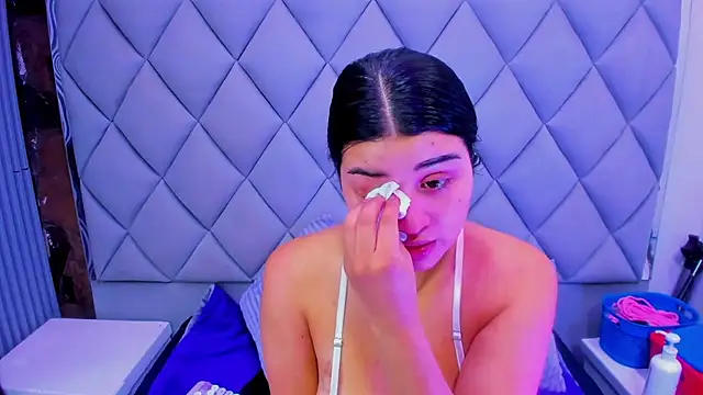 venusowen  online show from November 2025 01:55:02 PM