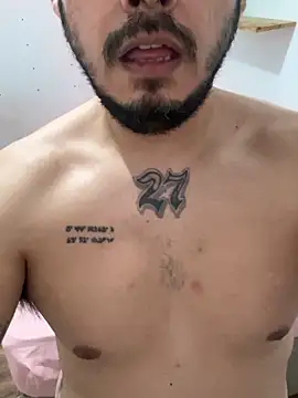 Snapshot of bomvivant2 chatting on December 2025 01:00:01 AM bomvivant2 online show from December 2025 01:00:01 AM