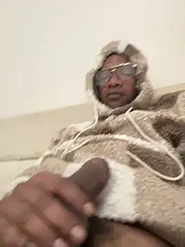 Snapshot of fernandmalach471 chatting on December 2024 04:40:01 AM fernandmalach471 online show from December 2024 04:40:01 AM