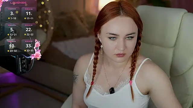 Snapshot of LovelyBell chatting on May 2026 06:08:02 AM LovelyBell online show from May 2026 06:08:02 AM