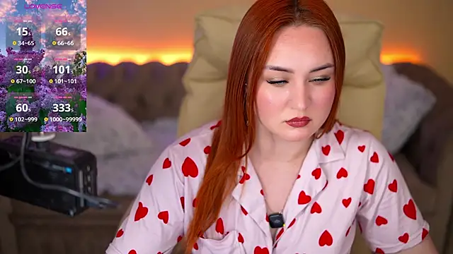 Snapshot of LovelyBell chatting on May 2026 06:19:01 AM LovelyBell online show from May 2026 06:19:01 AM