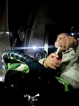 alexchir4 online show from December 2025 09:51:02 AM