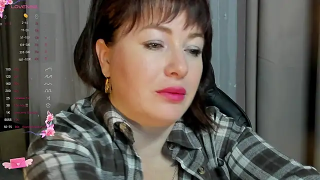 Victoria Di online show from October 2025 01:49:01 AM