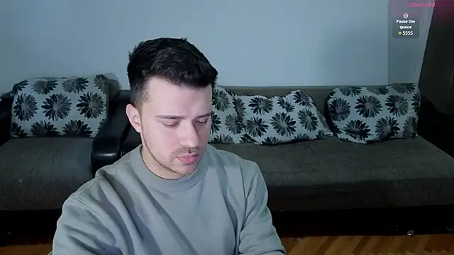 JohnnyStepBro online show from April 2026 01:53:01 PM