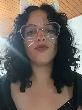 Snapshot of babyluna939 chatting on March 2025 12:22:01 AM babyluna939 online show from March 2025 12:22:01 AM