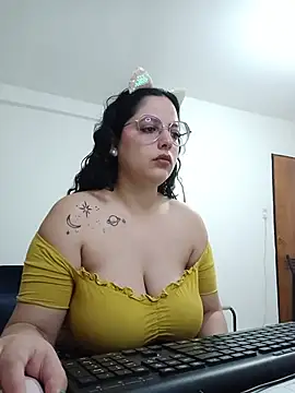 Snapshot of babyluna939 chatting on July 2026 04:46:01 PM babyluna939 online show from July 2026 04:46:01 PM