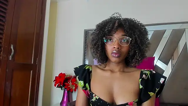 sara williams01 online show from March 2025 01:08:01 PM