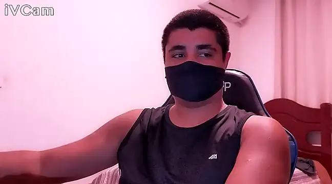 LeoPutaria online show from January 2025 10:01:01 PM