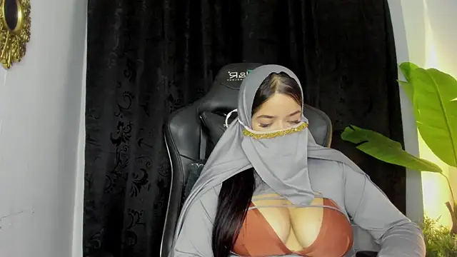 Snapshot of janna_isa chatting on June 2026 11:13:02 PM janna isa online show from June 2026 11:13:02 PM