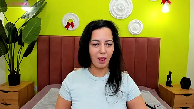 Linda Insatiable online show from January 2026 01:30:01 AM