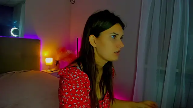 Laura Leee online show from September 2025 05:29:01 AM