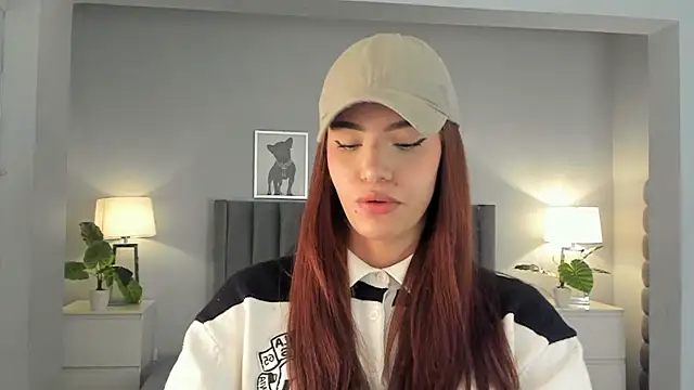 Madie  collins online show from October 2025 11:33:02 AM