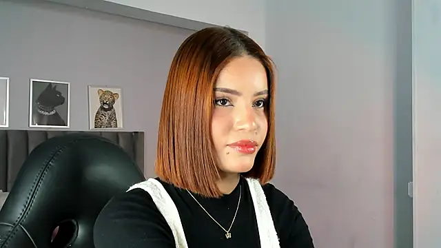 Snapshot of Madie__collins chatting on February 2026 11:54:01 AM Madie collins online show from February 2026 11:54:01 AM