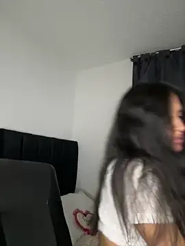 Snapshot of Dulceeany chatting on January 2025 03:59:01 AM Dulceeany online show from January 2025 03:59:01 AM