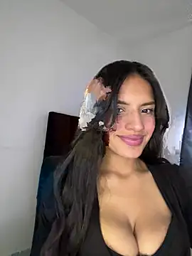 Snapshot of Dulceeany chatting on February 2025 07:31:02 PM Dulceeany online show from February 2025 07:31:02 PM