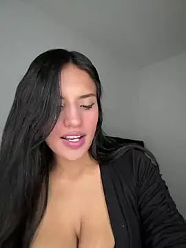 Snapshot of Dulceeany chatting on February 2025 03:27:01 AM Dulceeany online show from February 2025 03:27:01 AM