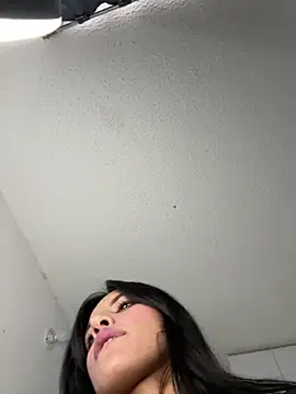 Snapshot of Dulceeany chatting on March 2025 10:05:02 PM Dulceeany online show from March 2025 10:05:02 PM