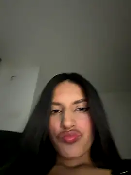 Snapshot of Dulceeany chatting on October 2025 03:05:02 AM Dulceeany online show from October 2025 03:05:02 AM