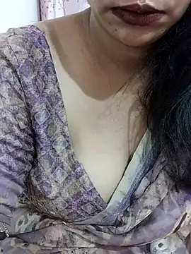 Snapshot of Urmila_bhabhii chatting on May 2026 03:13:01 AM Urmila bhabhii online show from May 2026 03:13:01 AM