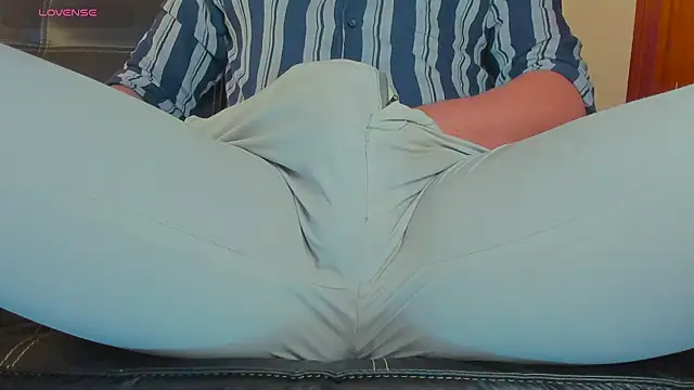 Snapshot of MrLonely02 chatting on December 2024 09:45:02 PM MrLonely02 online show from December 2024 09:45:02 PM