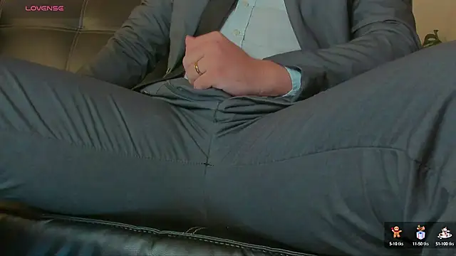 Snapshot of MrLonely02 chatting on December 2024 11:05:02 PM MrLonely02 online show from December 2024 11:05:02 PM