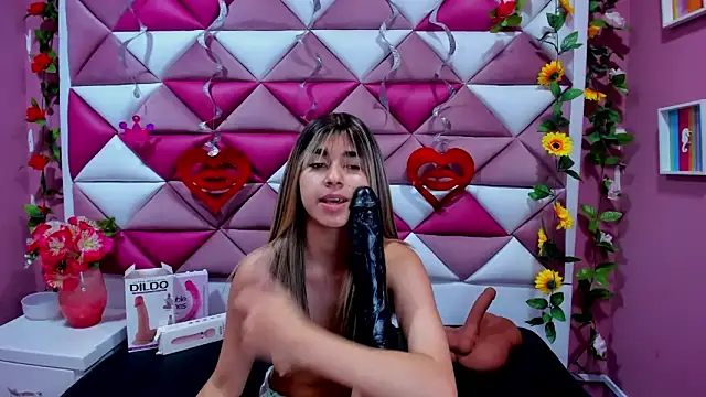 NahomiConnor  online show from March 2025 07:03:02 PM