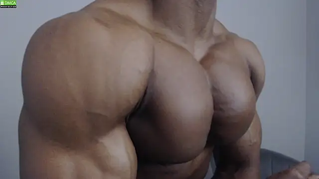 Snapshot of exquisite50 chatting on December 2024 04:41:02 AM exquisite50 online show from December 2024 04:41:02 AM