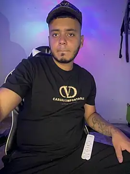 Snapshot of Salomon_fox chatting on April 2026 06:02:02 AM Salomon fox online show from April 2026 06:02:02 AM