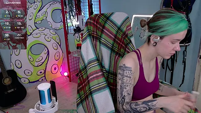 Snapshot of Cumpotik_Eve chatting on February 2026 02:51:02 AM Cumpotik Eve online show from February 2026 02:51:02 AM