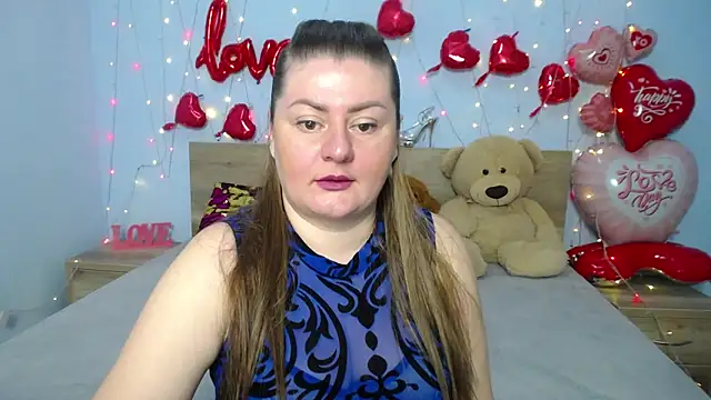 Snapshot of ZannaDreil chatting on February 2025 07:10:01 PM ZannaDreil online show from February 2025 07:10:01 PM